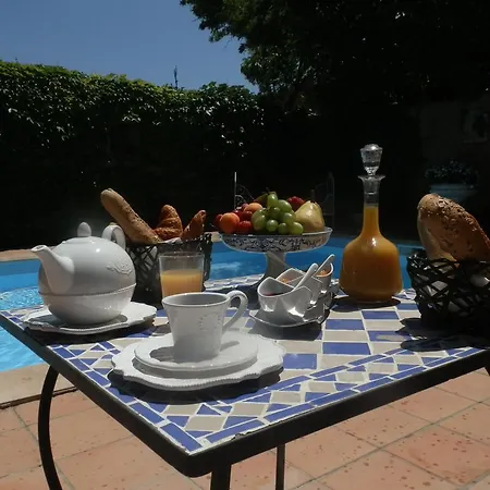 La Beytina - And فندق مبيت وإفطار Pennautier